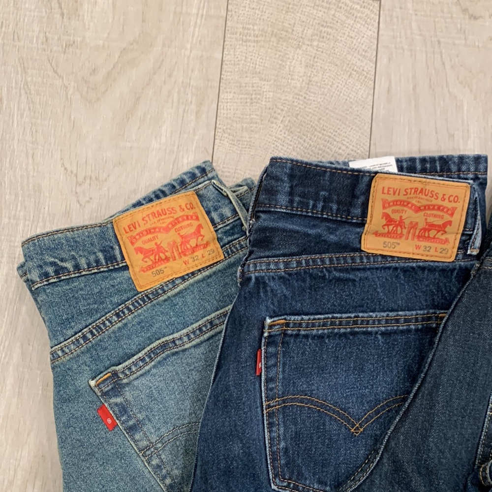 BUNDLE: Four Pairs of Levi’s Jeans - Picture 2 of 12